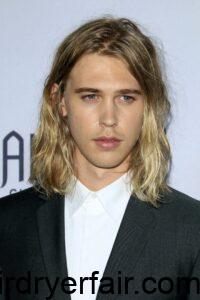 Men's long hairstyles for fine straight hair — 6 Trendy Styles For You! 39