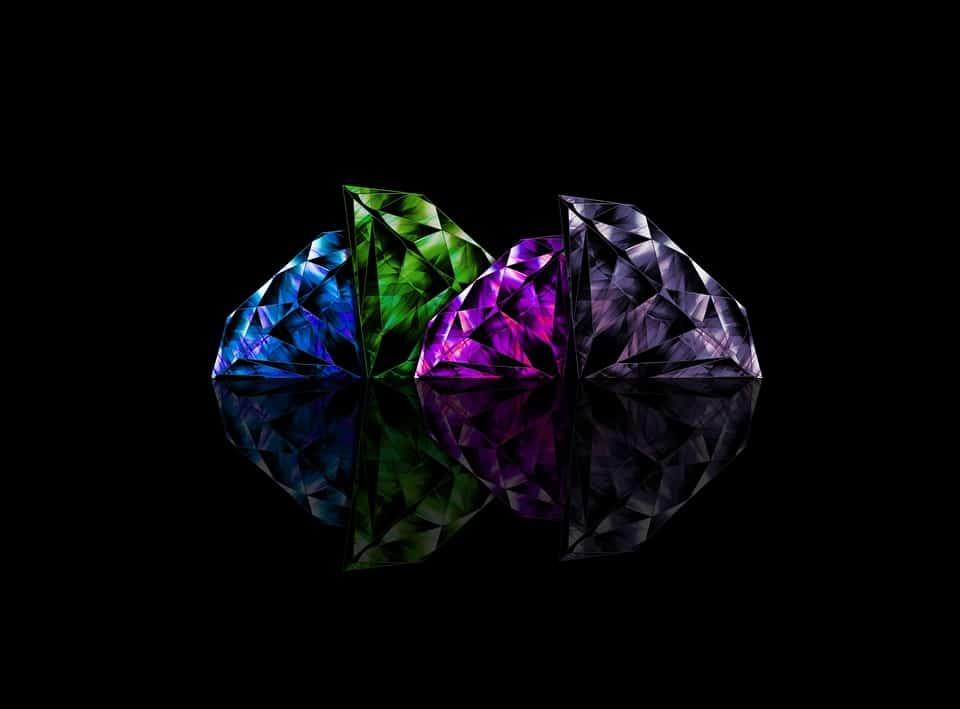¿Cómo elegir una joya para realzar el atractivo visual del diamante de color? 1