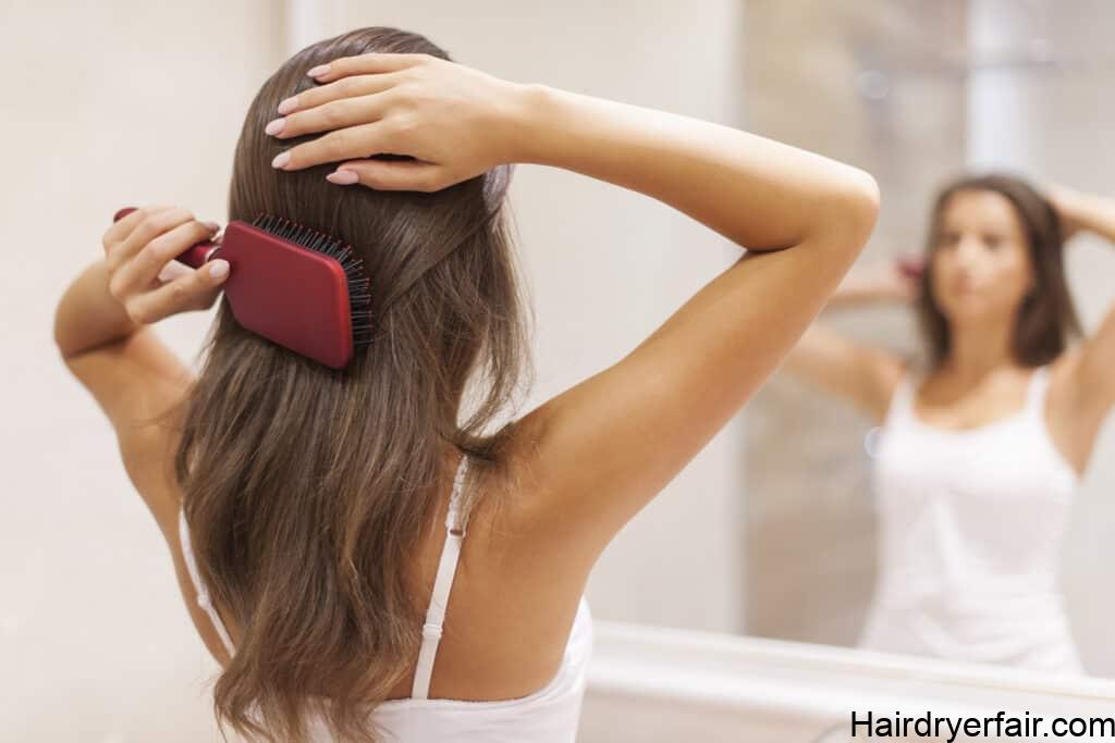 The Best Hair Brush to Distribute Oil For Each Hair Type 2