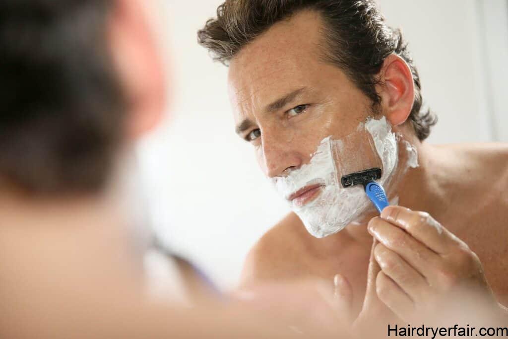 Best Razor For Sensitive Skin Face: 5 Picks for Close and Comfy Shaving Experience 31